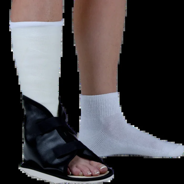 DeRoyal Vinyl Cast Boot With Hook and Loop Closure