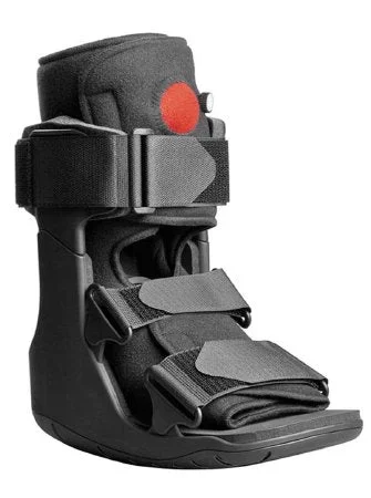 DJO XcelTrax Air Ankle Walker Boot Small Hook and Loop Closure Male 4-1/2 to 7 / Female 6 to 8 Left or Right Foot – 79-95523