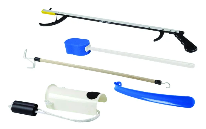 FabLife Hip Kit: 32″ reacher, contoured sponge, formed sock aid, 18″ plastic shoehorn, 24″ dress
