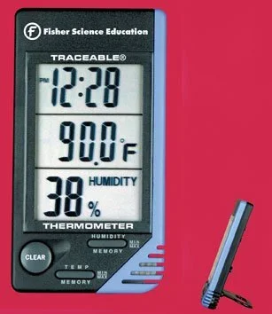 Fisher Scientific Fisher Science Education Digital Thermometer / Hygrometer Fahrenheit / Celsius 32° to 122°F (0 to 50°C) Internal Sensor Desk / Wall Mount Battery Operated – S66279