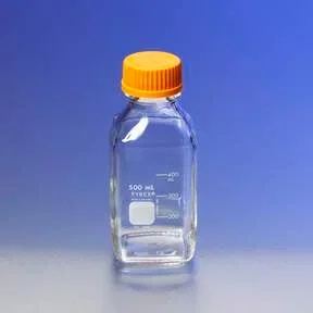 Fisher Scientific Pyrex* Media / Solution Bottle Square Borosilicate Glass 250 mL – 64146