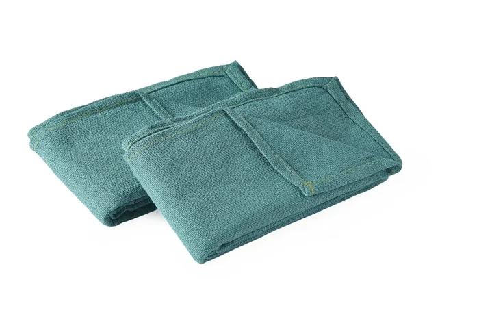Medline Disposable X-Ray Detectable OR Towels 17” x 27” Green – 80 Per Case