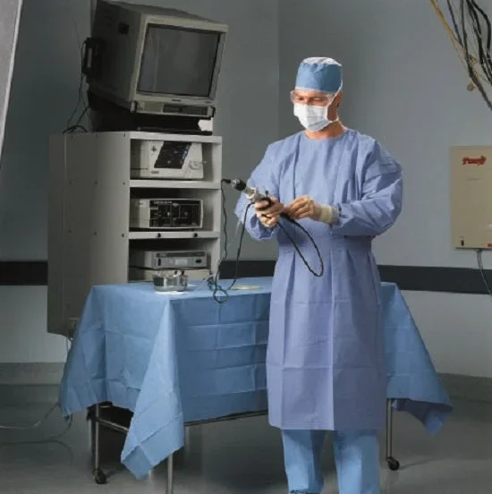 O&M Halyard Inc Protective Procedure Gown Unisex NonSterile Blue
