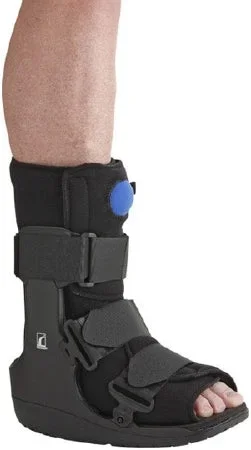 Ossur Equalizer Air Walker Walker Boot Small Hook and Loop Closure Male 4-1/2 to 7 / Female 6 to 8 Left or Right Foot – A-W0500BLK