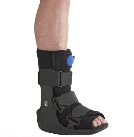 Ossur Equalizer Air Walker Walker Boot X-Large Hook and Loop Closure Male 12-1/2+ / Female 13-1/2+ Left or Right Foot – A-W1100BLK