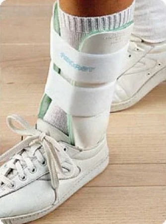 Patterson Medical Supply Aircast Ankle Brace Pediatric Hook and Loop Closure Left Ankle – 800504