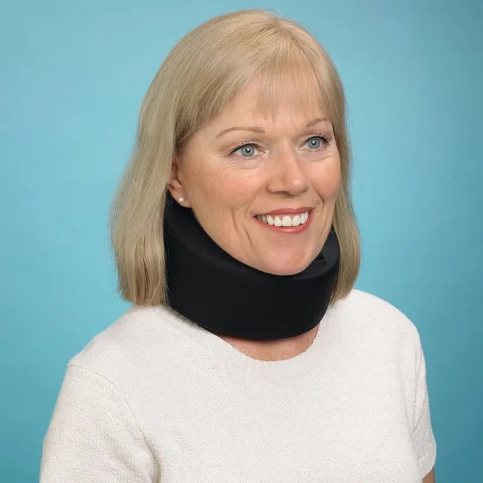 Patterson Medical Supply Rolyan Cervical Collar Medium Density One Piece 2-1/2 Inch Height 20 Inch Length – 81506864