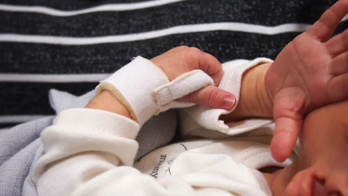 Preemie Hand Splint