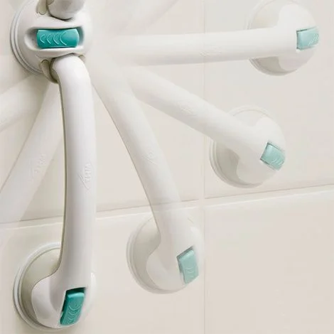 Swiveling Suction Tub And Shower Bar