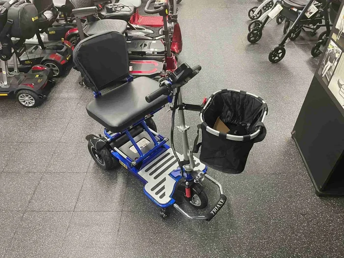 Triaxe Cruze Folding Portable Mobility Scooter (Open Box)